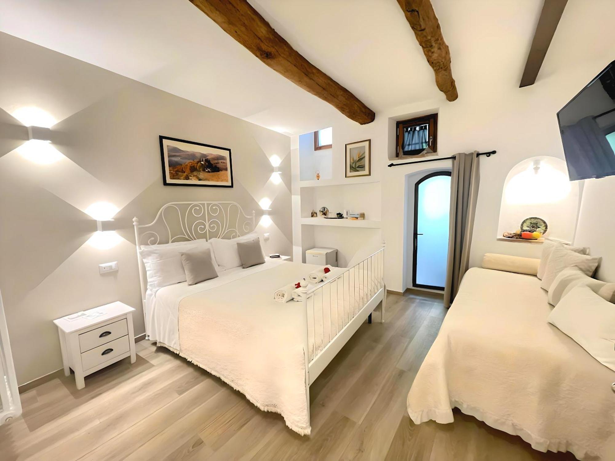 Отель La Casa Di Ines Сан-Джиминьяно Экстерьер фото